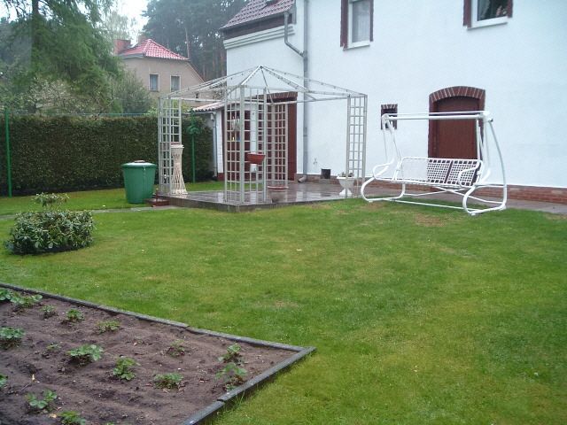 Groß Köris: VERKAUFT ***Schönes ruhiges Wassergrundstück mit kleinem Haus !*** 