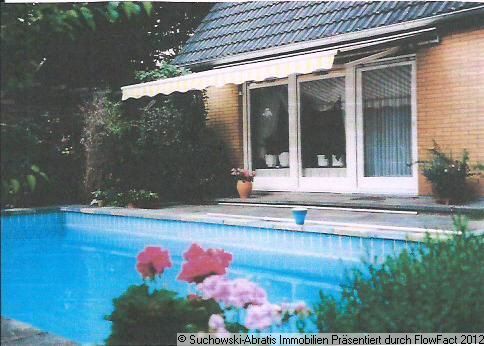 Berlin: VERKAUFT *** EFH mit EBK, 2 Bädern, Terrasse, Sauna, Pool, Garage u.m.*** im Alleinauftrag provisionsfrei für den Käufer. Berlin: VERKAUFT *** EFH mit EBK, 2 Bädern, Terrasse, Sauna, Pool, Garage u.m.*** im Alleinauftrag provisionsfrei für den Käufer.