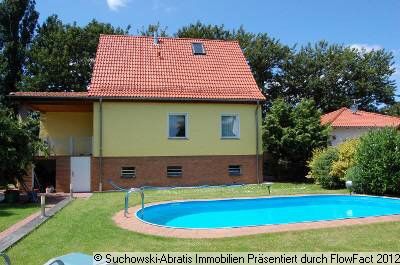 Berlin: VERKAUFT - Schickes EFH + Gästehaus + Pool + Terrasse + Garage + mehr in naturnaher Lage ! Berlin: VERKAUFT - Schickes EFH + Gästehaus + Pool + Terrasse + Garage + mehr in naturnaher Lage !