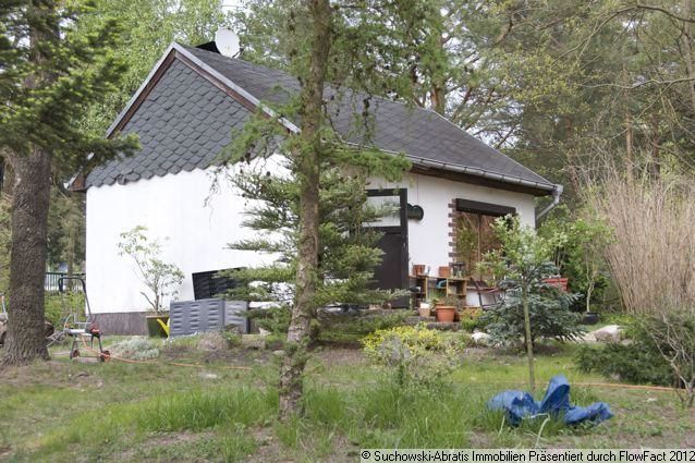Zossen: VERKAUFT ***Großes romantisches Waldgrundstück mit massivem Häuschen*** 