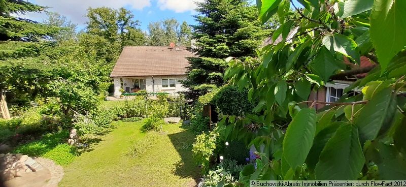 Schwerin: *** Sehr schönes EFH mit Garage, senioren- und behindertengerecht, in ruhiger Lage ***  Schwerin: *** Sehr schönes EFH mit Garage, senioren- und behindertengerecht, in ruhiger Lage ***