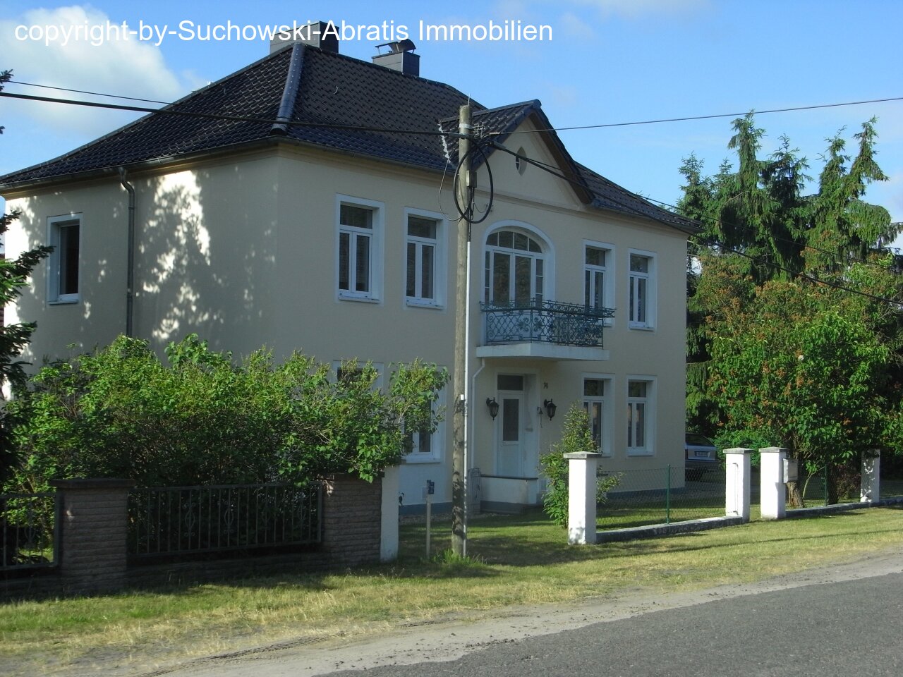 Groß Köris: *** Wassergrundstück mit sanierter Villa, 2 Wohnungen und eigene Uferfront *** Groß Köris: *** Wassergrundstück mit sanierter Villa, 2 Wohnungen und eigene Uferfront ***