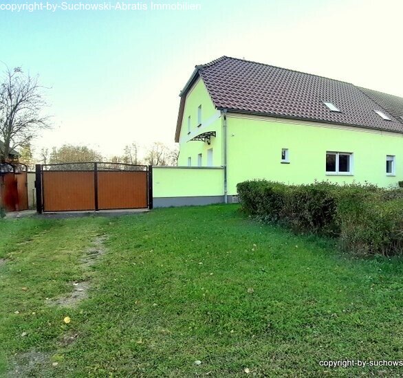 Wohnhaus vorn Bild 2